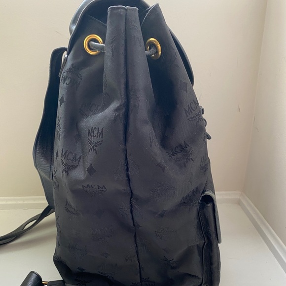 SOLD Vintage MCM Visetos Backpack - Picture 4 of 10